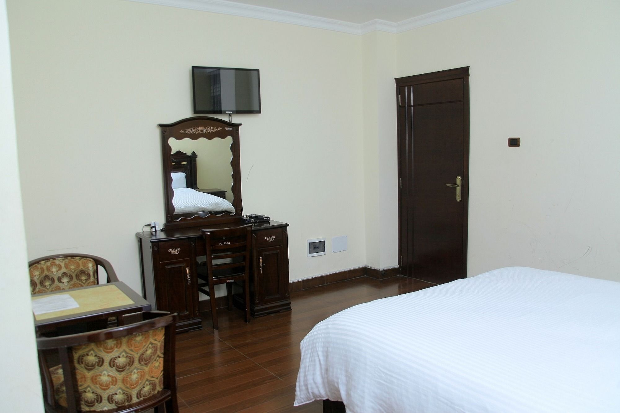 אדיס אבבה Bnow Hotel מראה חיצוני תמונה